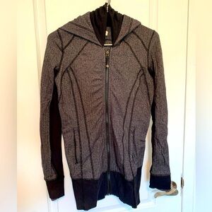 Lululemon Daily Practice Hooded Jacket, Heathered Herringbone Black, Size 6